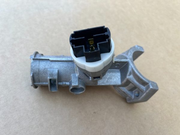 Contact electric Peugeot Boxer din 2008 - Dezmembrari Auto