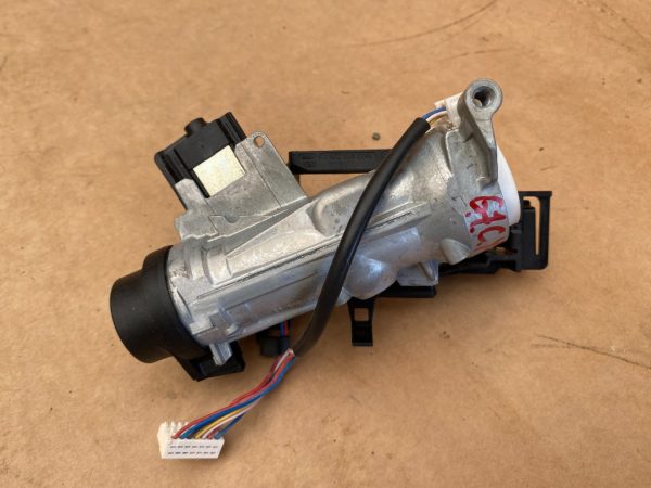 Contact VW Golf 7 2016 5Q0905865A 5Q0 905 865 A la 0 km - Dezmembrari Auto