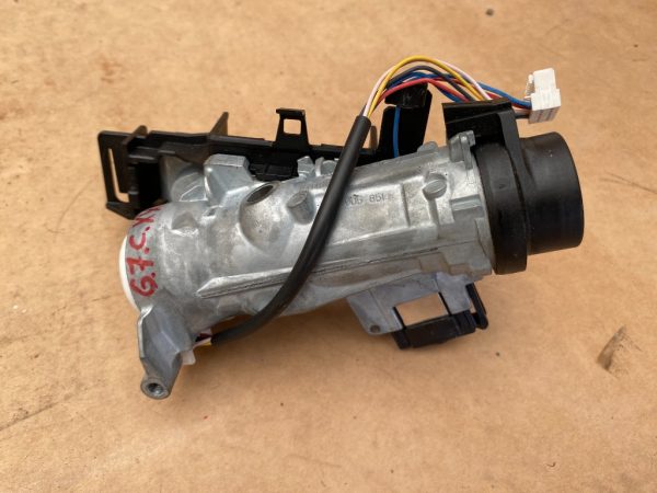 Contact VW Golf 7 2016 5Q0905865A 5Q0 905 865 A la 0 km - Dezmembrari Auto