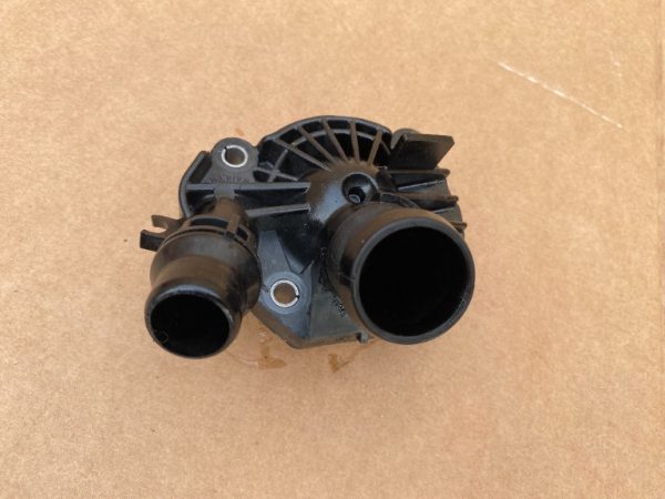 Corp termostat BMW X1 F48 4116830 la 0 km - Dezmembrari Auto