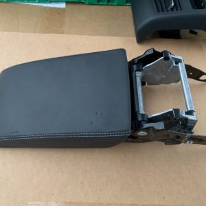 Cotiera / capac cotiera din piele VW Passat B8 - Dezmembrari Auto