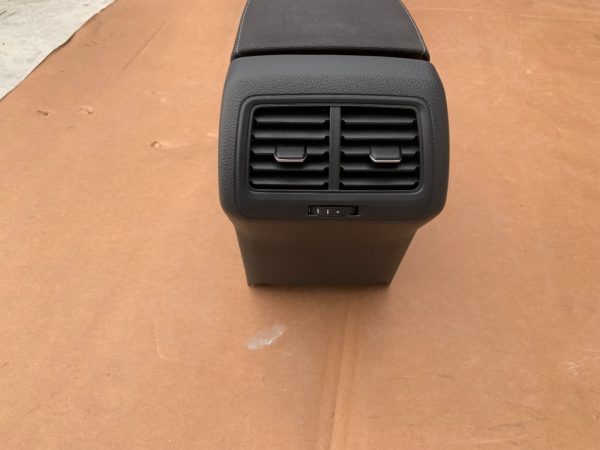 Cotiera cu grile ventilatie VW Golf 7 2018 - Dezmembrari Auto - imagine 6