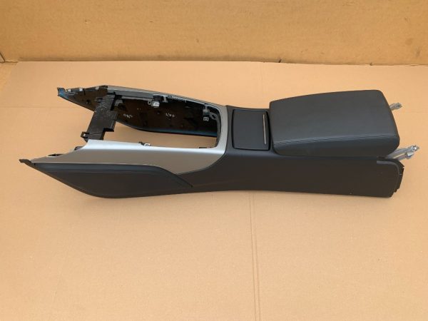 Cotiera cu suport pahare Audi A6 C7 4G din 2011 - Dezmembrari Auto
