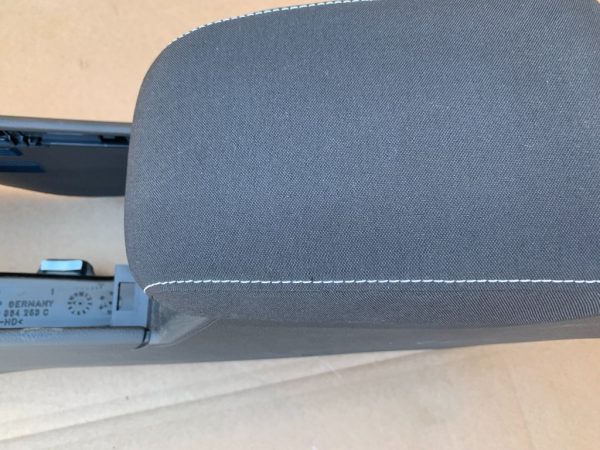 Cotiera din material textil cu suport VW Golf 7 2016 - Dezmembrari Auto - imagine 5