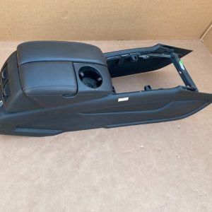 Cotiera din piele cu grile ventilatie Audi Q7 2007 - Dezmembrari Auto