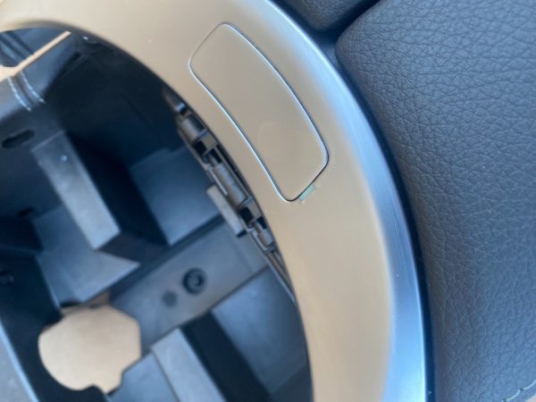Cotiera din piele cu suport si grile ventilatie Mercedes GLC W253 X253 la 0 km - Dezmembrari Auto - imagine 6