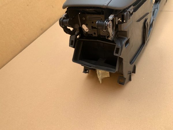 Cotiera din piele Ford Mondeo 5 2018 - Dezmembrari Auto - imagine 5