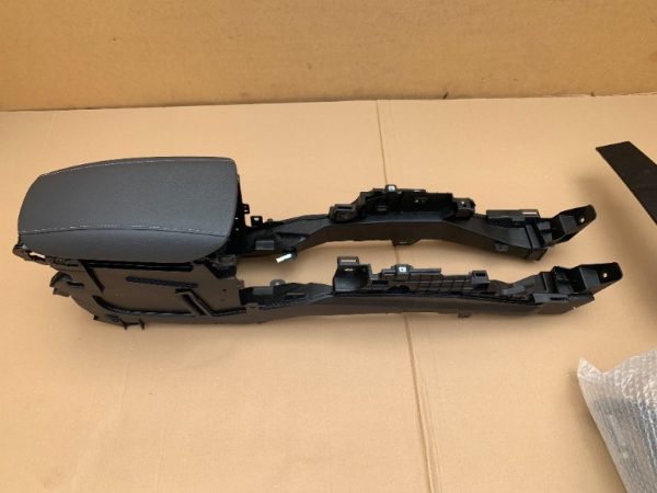Cotiera din piele Ford Mondeo 5 2018 - Dezmembrari Auto