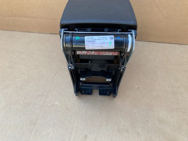 Cotiera din piele Seat Alhambra 2 VW Sharan 7n 5M0864207G 5M0 864 207 G - Dezmembrari Auto - imagine 4