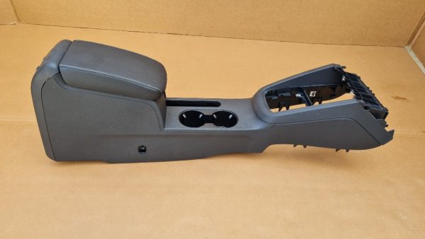 Cotiera din piele VW Jetta 2016 - Dezmembrari Auto