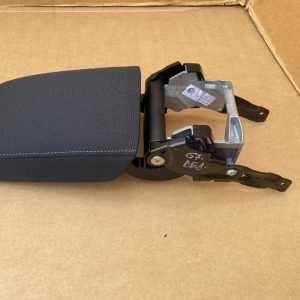 Cotiera material textil VW Golf 7 2019 - Dezmembrari Auto