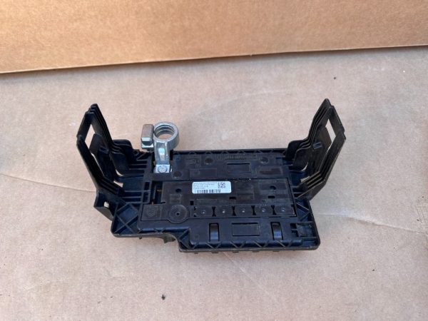 Cutie sigurante cu borna baterie VW Polo 2G din 2018 1.0 benzina 2Q0937548D 2Q0 937 548 D - Dezmembrari Auto