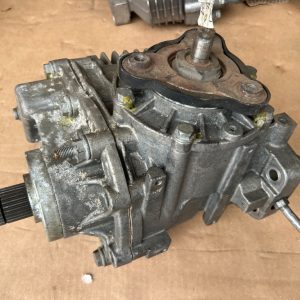 Cutie transfer VW Passat Tiguan Q3 0AU409053B 0AU 409 053 B - Dezmembrari Auto