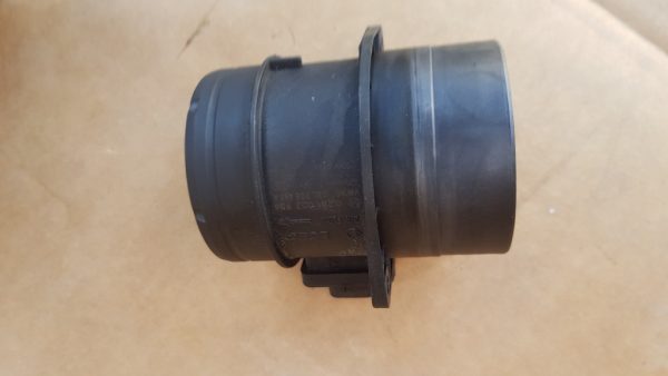 Debitmetru aer Audi A3 8V 2.0 tdi 03L906461A 03L 906 461 A - Dezmembrari Auto