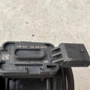 Debitmetru aer VW Passat B8 1.6 tdi DCX DCXA 04L906461B 04L 906 461 B - Dezmembrari Auto