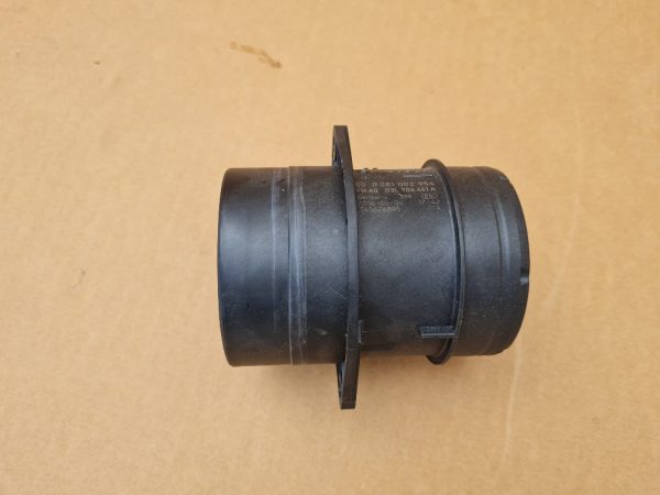 Debitmetru aer VW Passat B8 2.0 tdi 03L906461A 03L 906 461 A la 0 km - Dezmembrari Auto