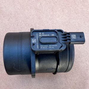 Debitmetru aer VW Passat B8.5 din 2022 la 0 km 05L906461B 05L 906 461 B - Dezmembrari Auto