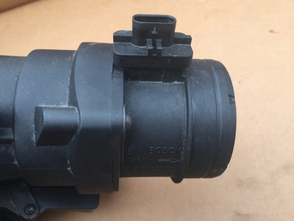 Debitmetru aer VW Tiguan 2016 2.0 TDI DFC 03L906461A 03L 906 461 A - Dezmembrari Auto