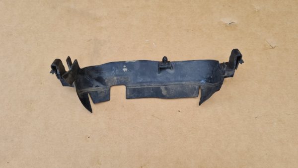 Deflector aer Audi A3 8V 8V0121285 8V0 121 285 - Dezmembrari Auto