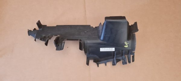 Deflector aer dreapta VW Golf 7 5G0121284M 5G0 121 284 M - Dezmembrari Auto