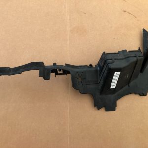 Deflector aer dreapta VW Polo AW 2019 2G0121284A 2G0 121 284 A - Dezmembrari Auto