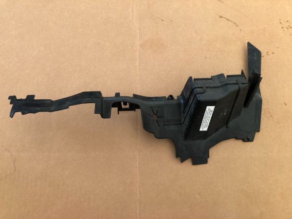 Deflector aer dreapta VW Polo AW 2019 2G0121284A 2G0 121 284 A - Dezmembrari Auto