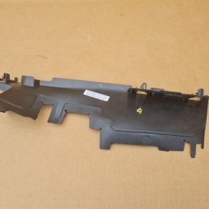 Deflector aer VW Passat B8 2.0 tdi 3G0121283A 3G0 121 283 A - Dezmembrari Auto