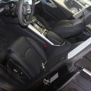 Consola centrala Audi Q8 2019 - Dezmembrari Auto