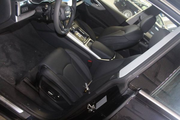 Interior complet Audi Q8 2019 - Dezmembrari Auto