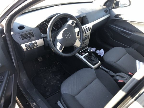 Dezmembrez Opel Astra H 2008 combi 1.7 cdti Z17DTR - Dezmembrari Auto - imagine 2