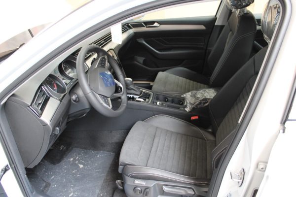 Dezmembrez VW Passat B8.5 din 2023 4MOTION R-LINE 2.0 DTUA 200 cp  la 0 km - Dezmembrari Auto - imagine 4