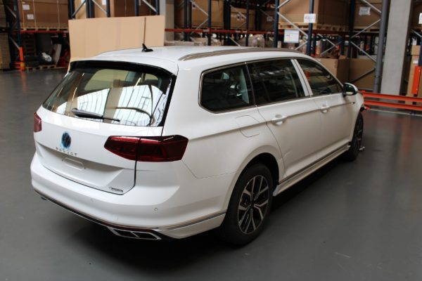 Dezmembrez VW Passat B8.5 din 2023 4MOTION R-LINE 2.0 DTUA 200 cp  la 0 km - Dezmembrari Auto - imagine 6