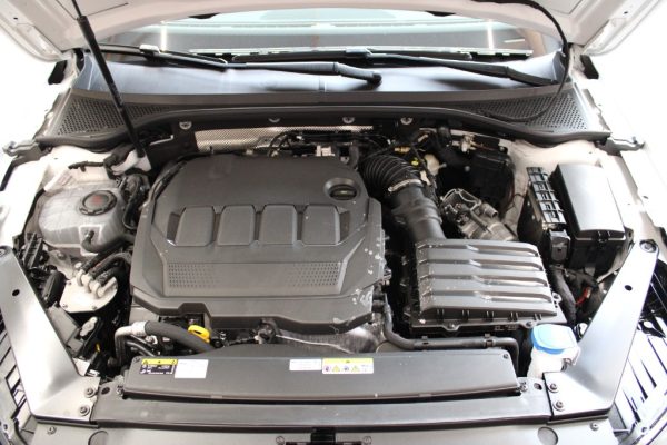 Dezmembrez VW Passat B8.5 din 2023 4MOTION R-LINE 2.0 DTUA 200 cp  la 0 km - Dezmembrari Auto - imagine 2