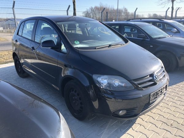 Dezmembrez VW Golf 5 Plus 2007 hatchback 1,9 tdi BLS - Dezmembrari Auto - imagine 3