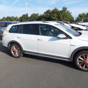 Geam usa stanga fata VW Golf 7 variant - Dezmembrari Auto