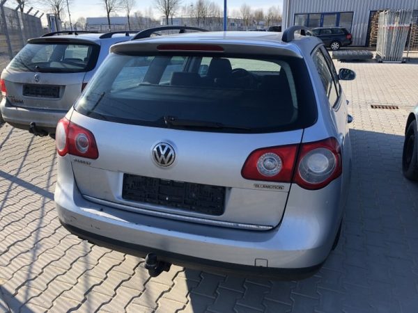 Dezmembrez VW Passat B6 2008 variant 1,9 tdi BLS - Dezmembrari Auto - imagine 6