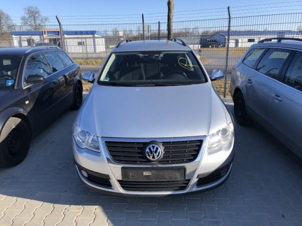 Dezmembrez VW Passat B6 2008 variant 2.0 tdi CBAB - Dezmembrari Auto