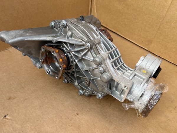 Diferential grup spate Audi Q8 0G2500043B 0G2 500 043 B - Dezmembrari Auto