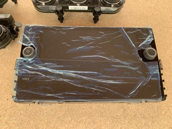 Display 8 inch VW Passat B8 5G6919605A 5G6 919 605 A - Dezmembrari Auto