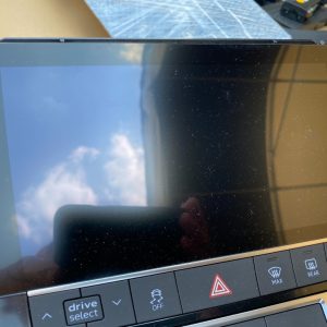 Display soft-touch afisare clima 8,6 inch Audi Q8 4n0919603 4n0919603B 4n0919603L 4n0919603J 4n0919603M - Dezmembrari Auto