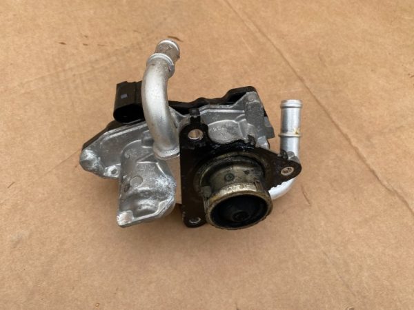 EGR Audi A6 C7 2.0 tdi 04L131501S 04L 131 501 S la 0 km - Dezmembrari Auto