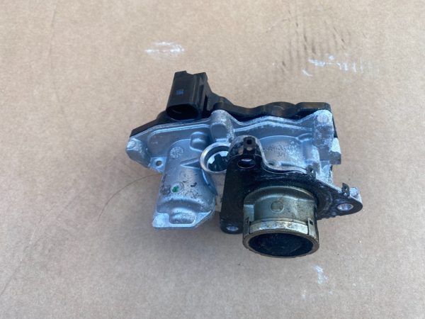 EGR Audi A6 C7 2.0 tdi 04L131501S 04L 131 501 S la 0 km - Dezmembrari Auto