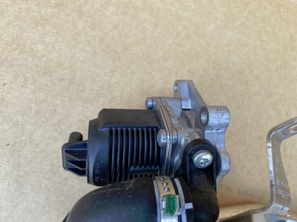 EGR Audi Q8 06L131097 06L 131 097 06L 131 097 B 06L131097B la 0 km - Dezmembrari Auto