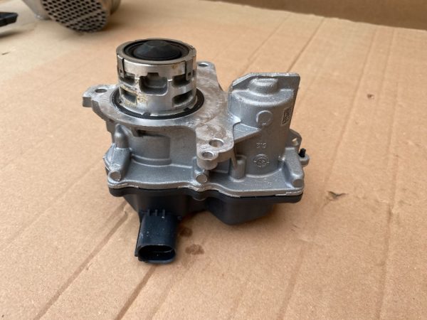 EGR Ford Tourneo Connect 2023 monovolum 2.0 tdi 05L131501M 05L 131 501 M la 0 km - Dezmembrari Auto