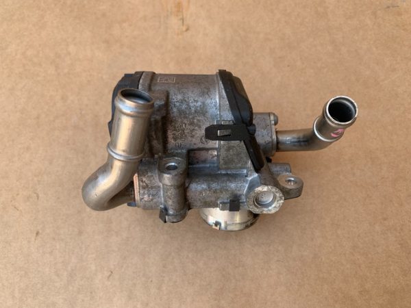 EGR VW Jetta 2016 2.0 tdi 04L131501 04L 131 501 la 0 km - Dezmembrari Auto