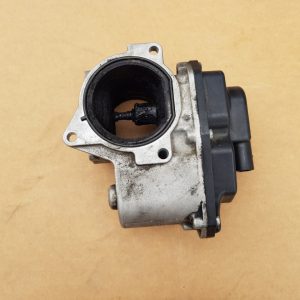 EGR VW Passat B6 2.0 tdi CBA 03L131501E 03L 131 501 E - Dezmembrari Auto