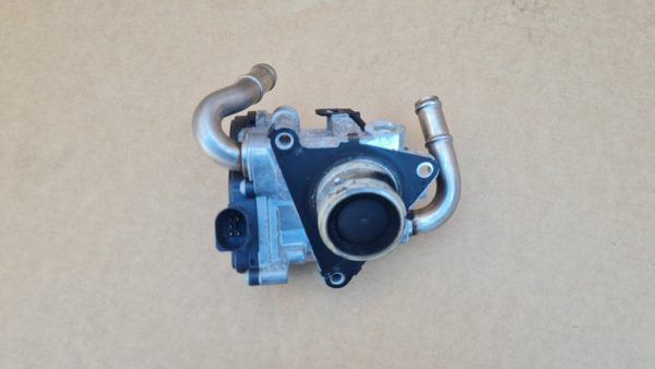 Egr VW Passat B8 2.0 tdi 04L131501 04L 131 501 la 0 km - Dezmembrari Auto