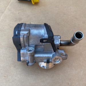 EGR VW Passat B8 2.0 tdi 04L131501RV 04L 131 501 RV la 0 km - Dezmembrari Auto