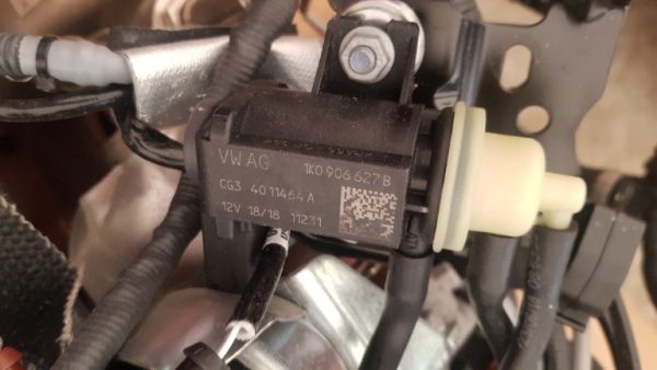 Electrovalva VW Golf 7 2019 1K0906627B 1K0 906 627 B la 0 km - Dezmembrari Auto