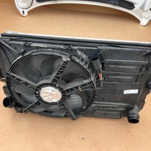 Electroventilator cu suport BMW X1 F48 diin 2018 la 0 km 7636070 7617609 - Dezmembrari Auto